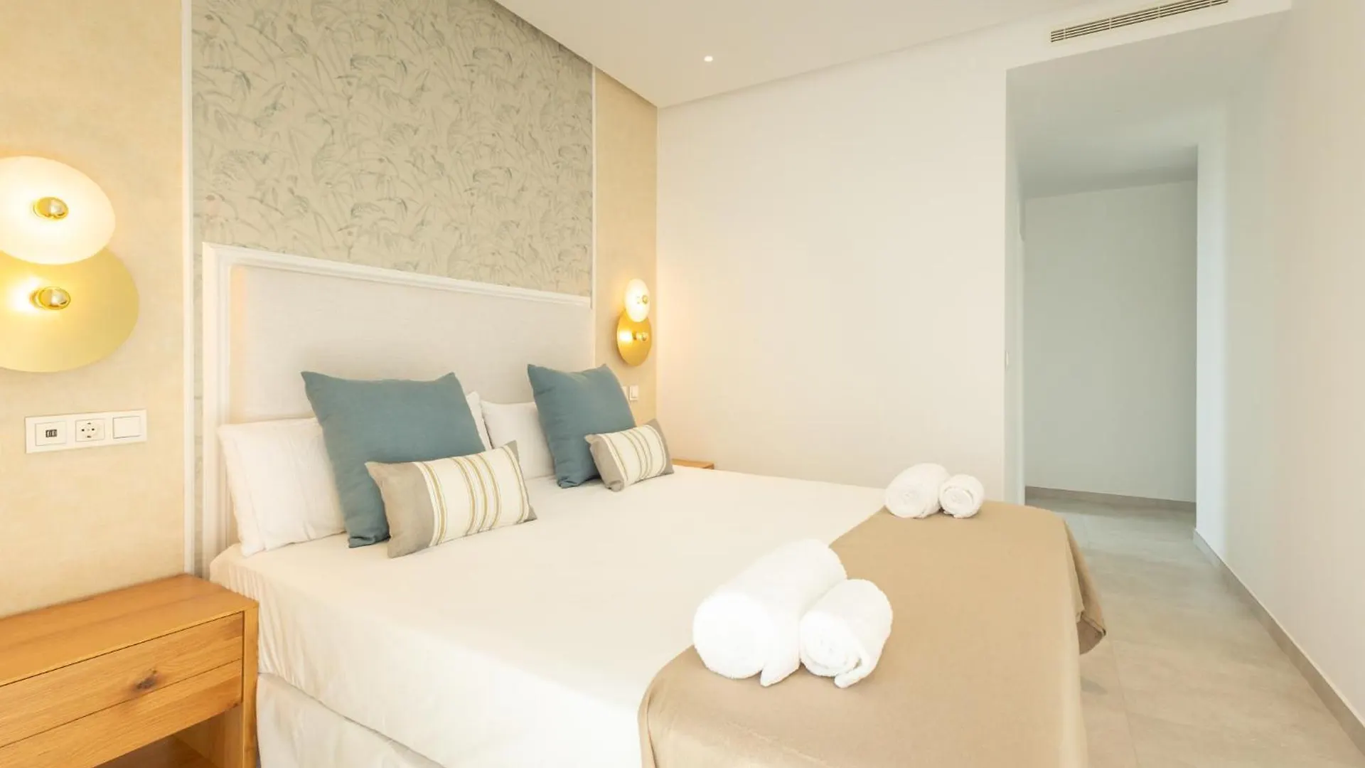 Costa Ballena Deluxe Seafront By Valcambre Cadiz 0*,  Spain